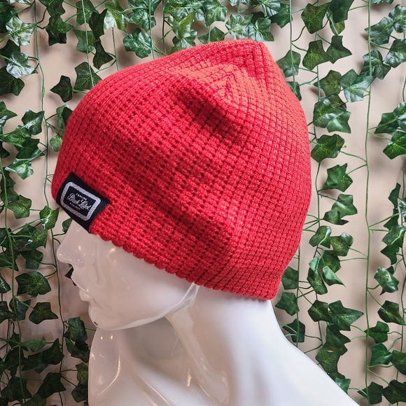Carling Black Label Unisex Red Knit Winter Hat Beanie - Picture 2 of 10